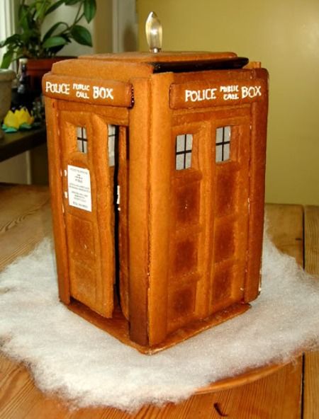 13 Best Christmas Decorations Every Geek Should Own image 28