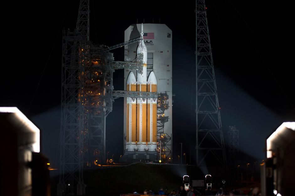next stop mars watch nasa s orion deep space capsule liftoff and return from first test trip image 1
