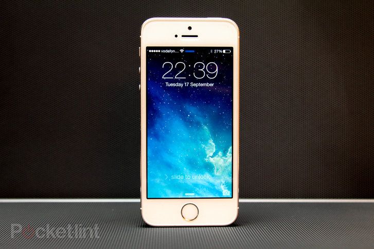 smaller iphone in the works from apple for 2015  image 1