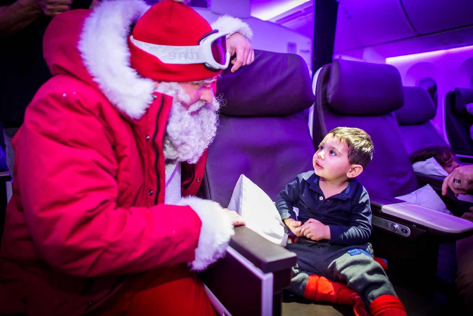 how virgin atlantic gave the passengers of flight vs11 a tech christmas to remember image 51