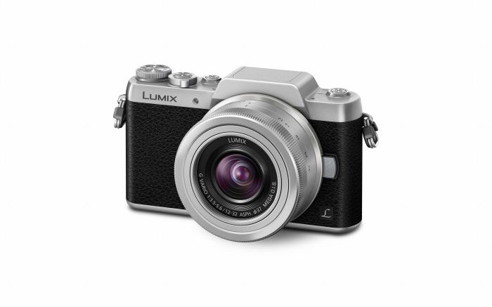 Panasonic Lumix GF7 interchangeable lens camera offers hands-free selfies