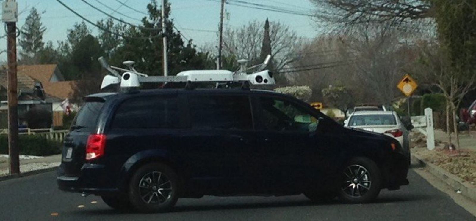 apple camera car spotted snapping in san francisco new apple maps incoming  image 1