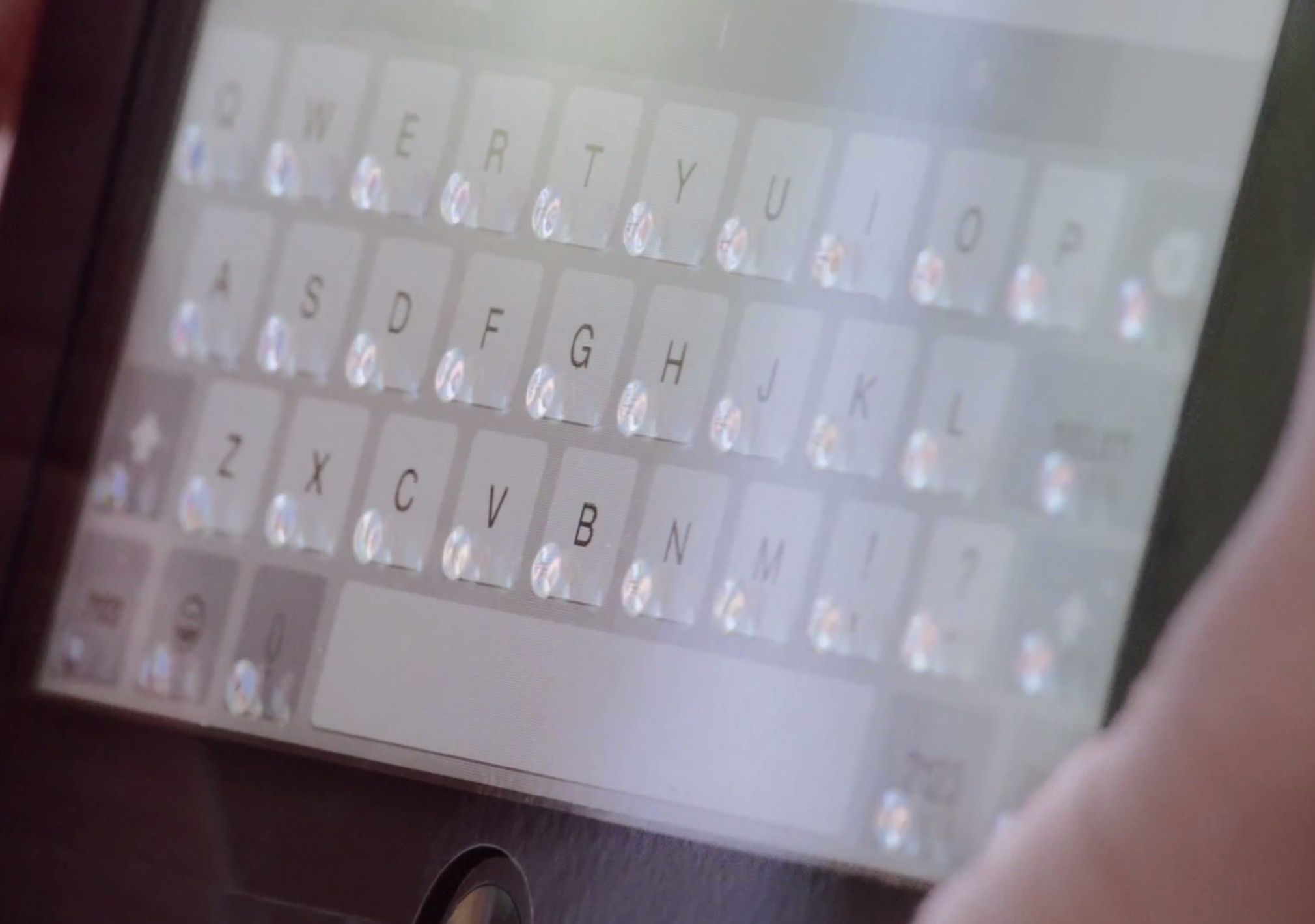 tactus phorm case magically makes physical keyboard bubbles appear on your ipad mini screen image 1