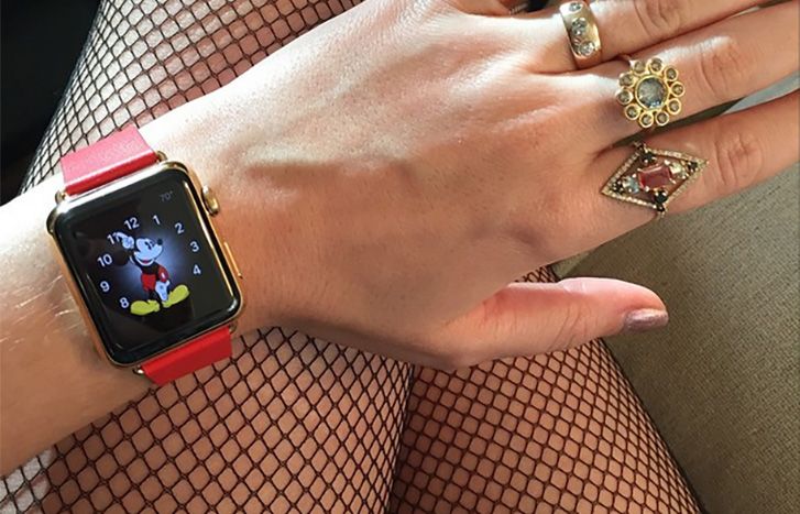 apple watch pre orders open and first wave sold out already just as well katy perry got hers early image 1