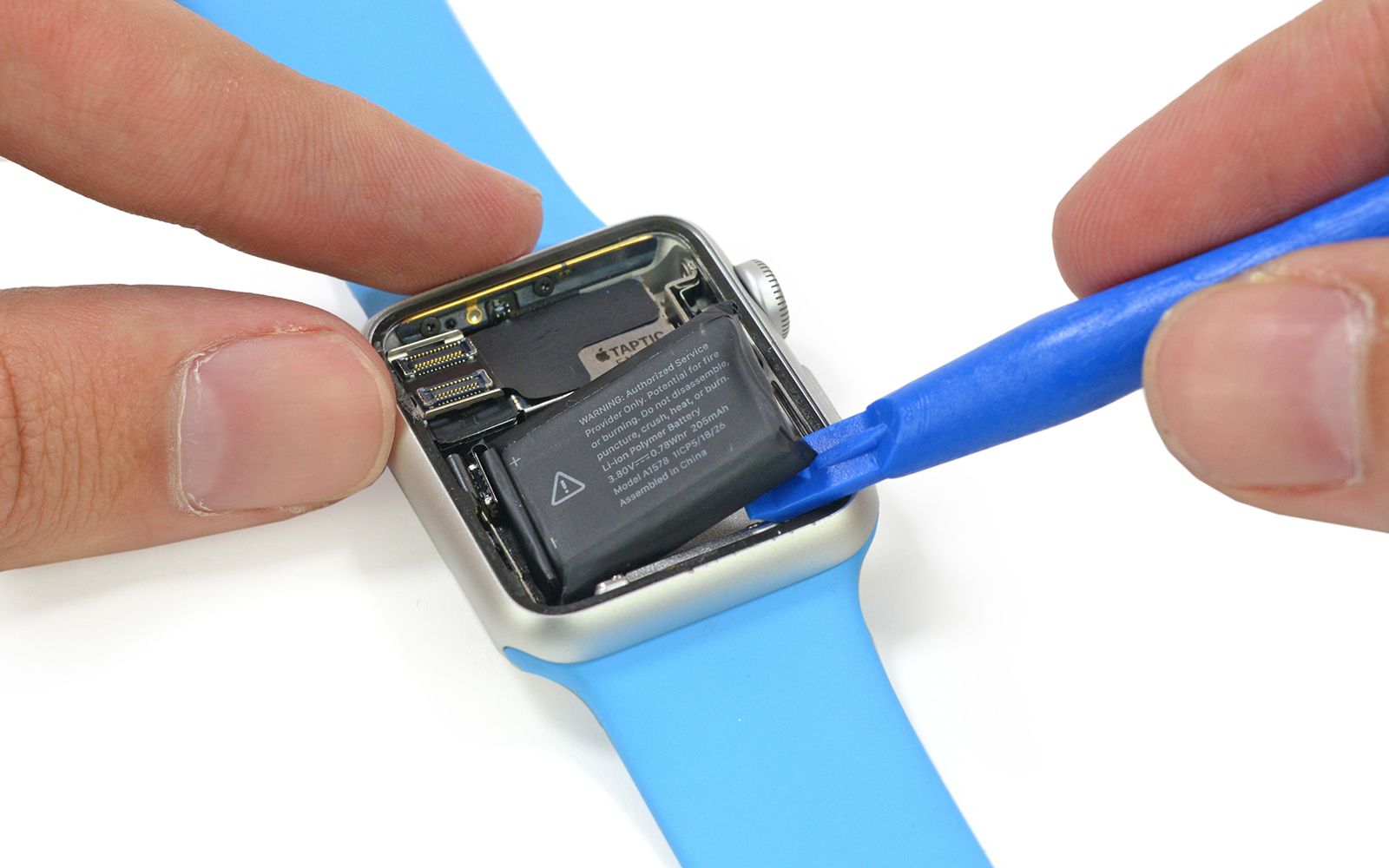 apple watch teardown could measure your blood oxygen battery loses to android wear and more image 2