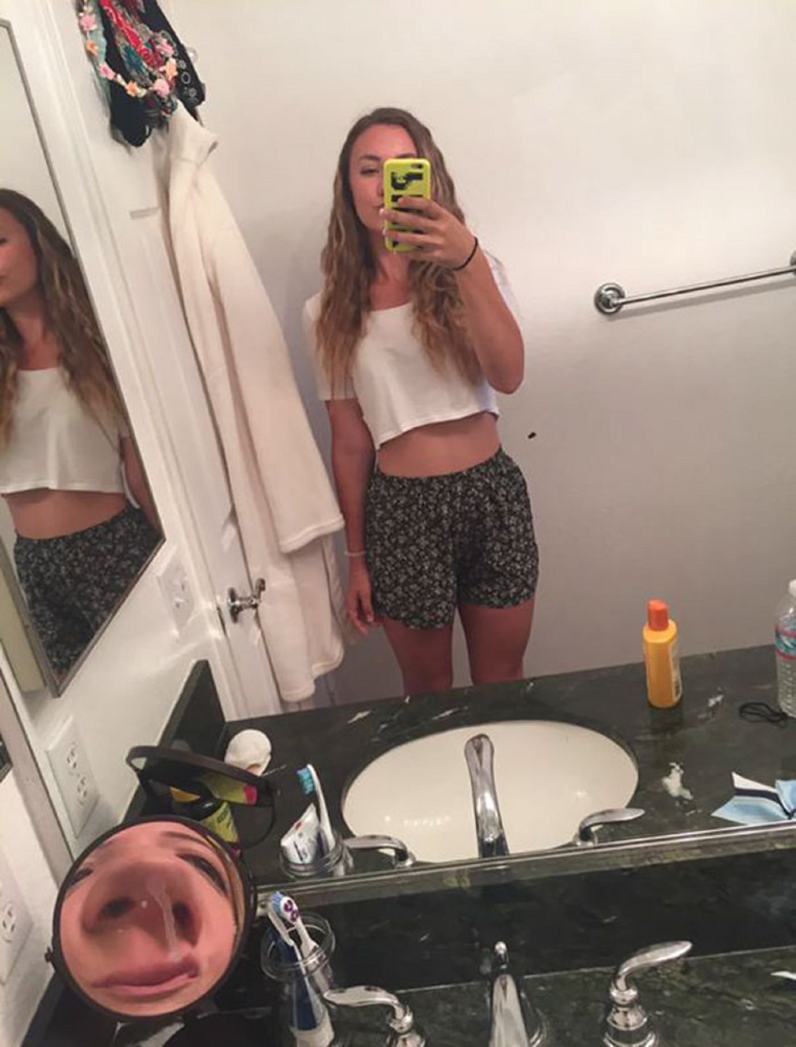 The Worst Selfies Of All Time photo 54