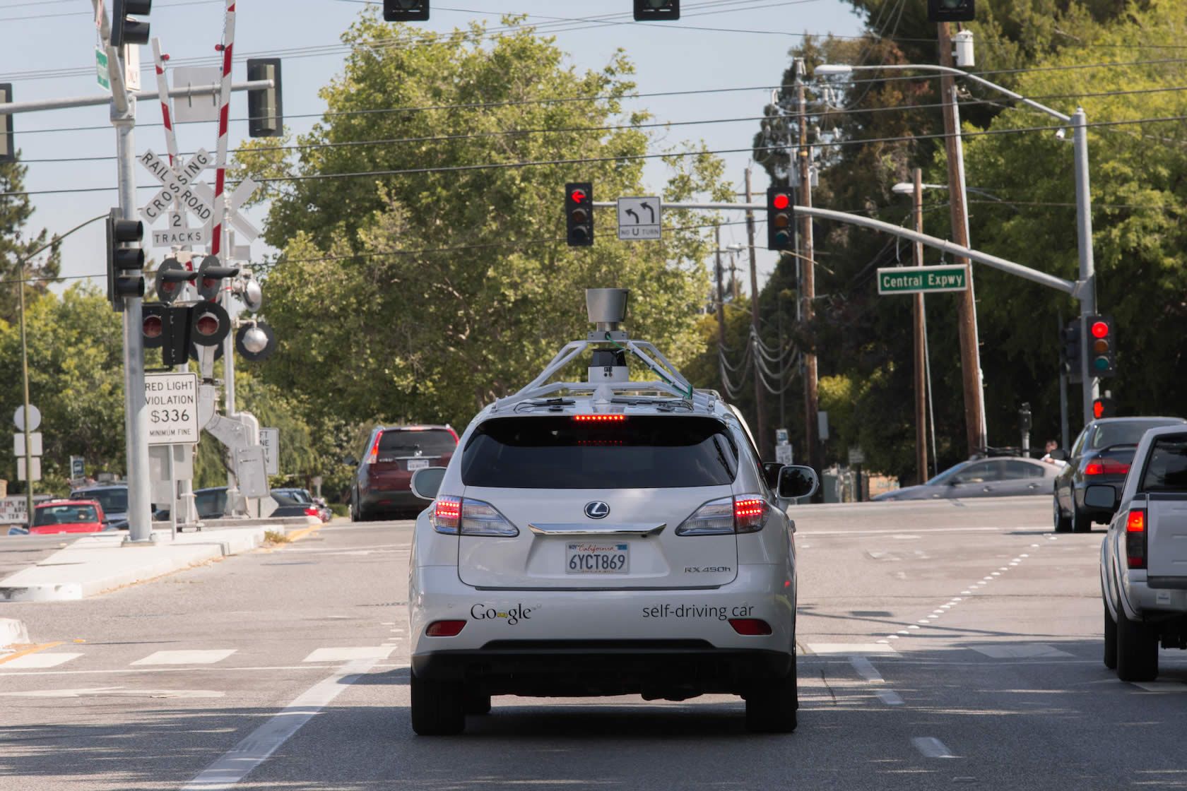 you ll never guess how many accidents google driverless cars have been in image 1
