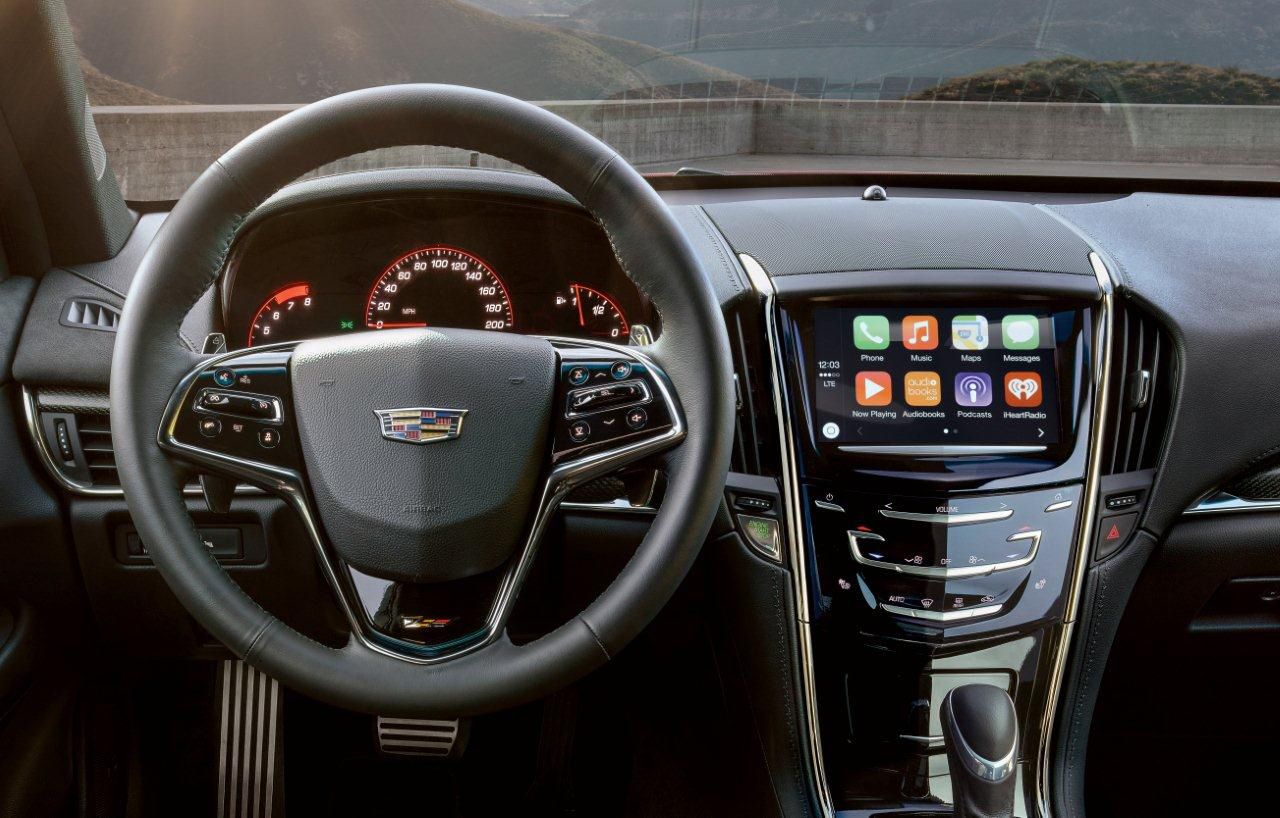 cadillac s 2016 fleet will support apple carplay and android auto image 1