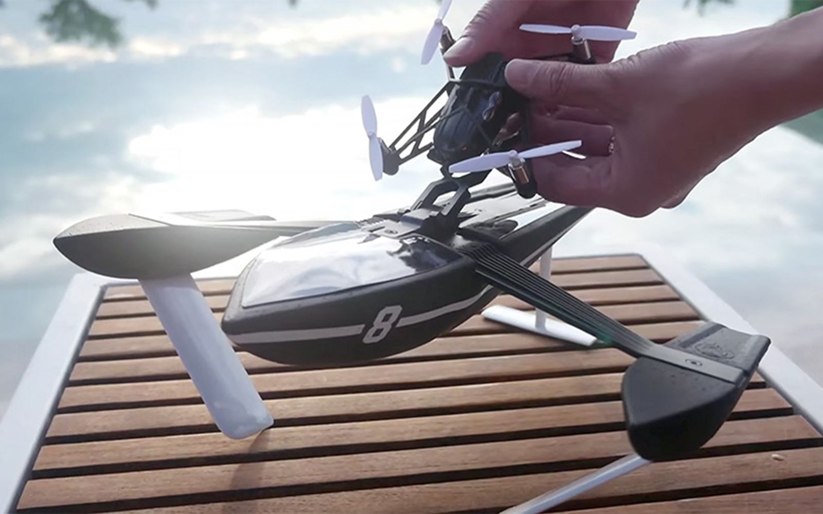 parrot unveils affordable new minidrones for land air and even sea image 1