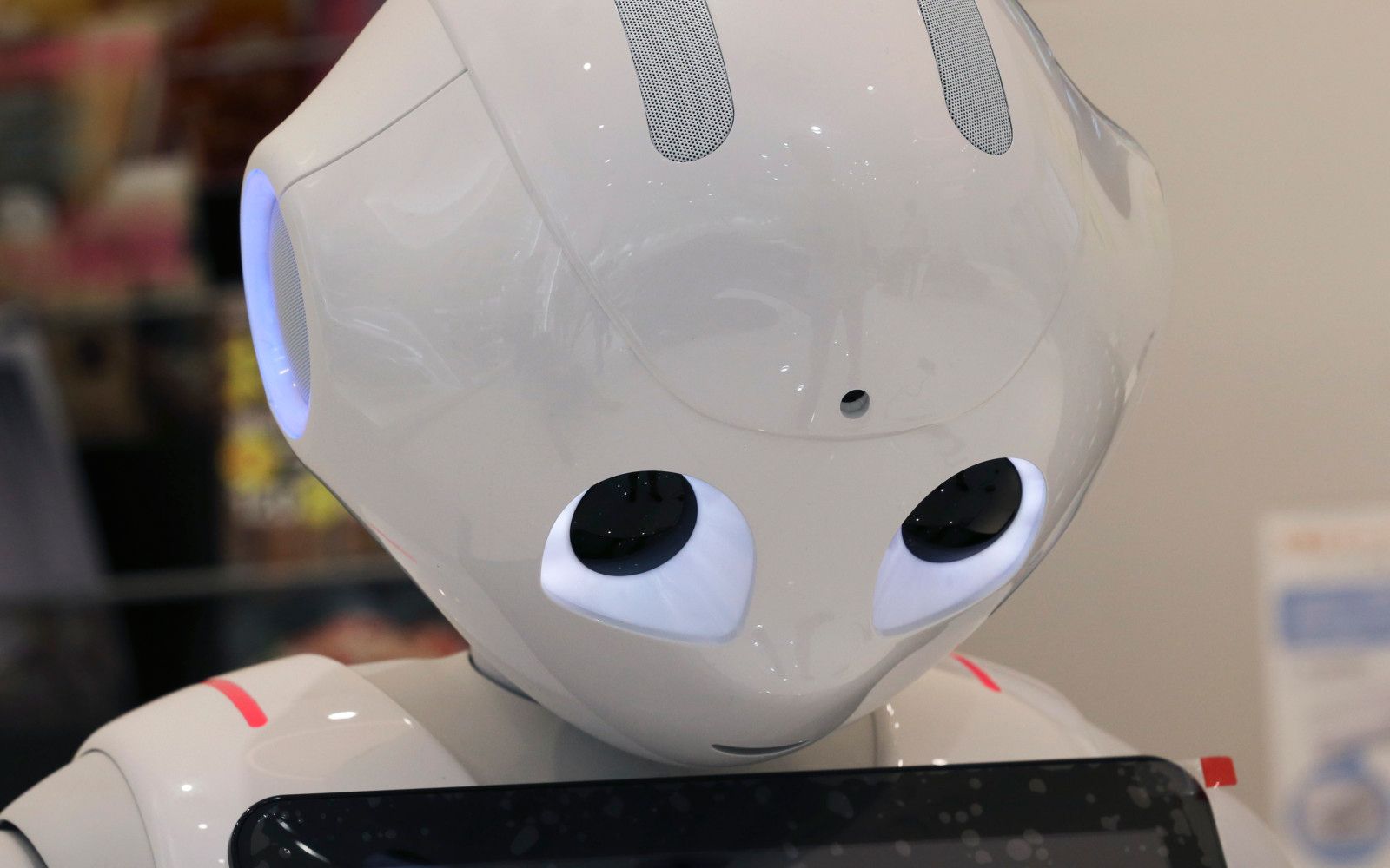 pepper the emotion reading robot that feels sells out in 60 seconds image 1