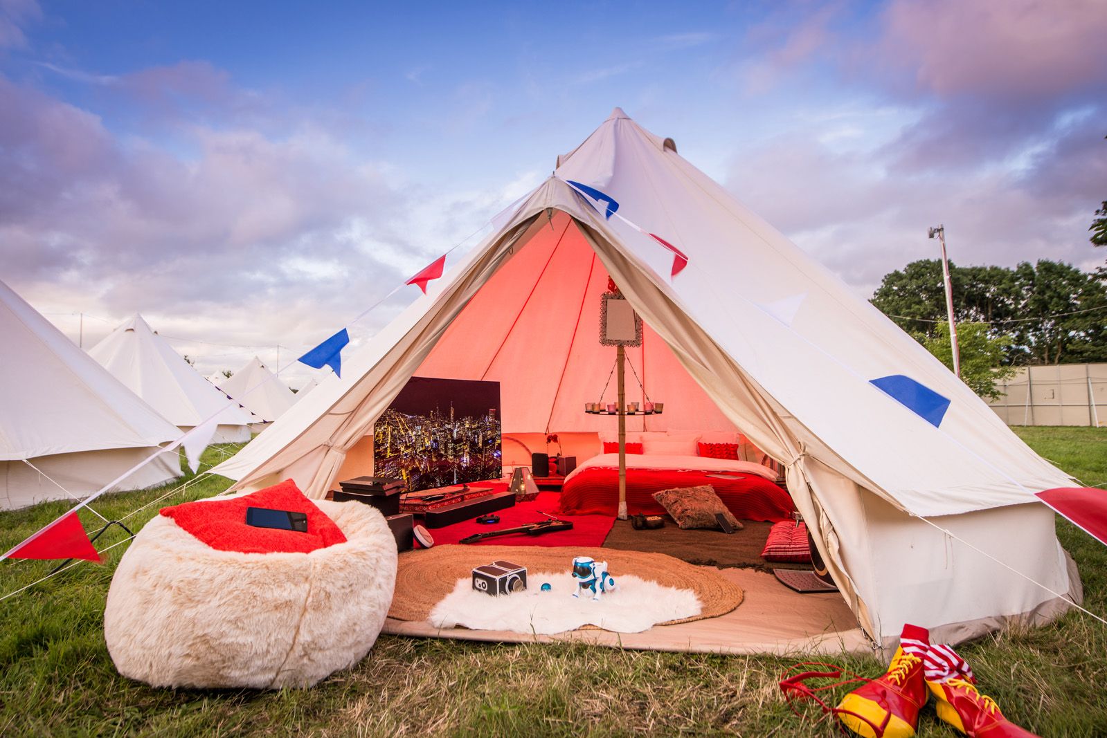 is this the best festival tent ever we check out virgin media s v festival tech glamping experience image 1