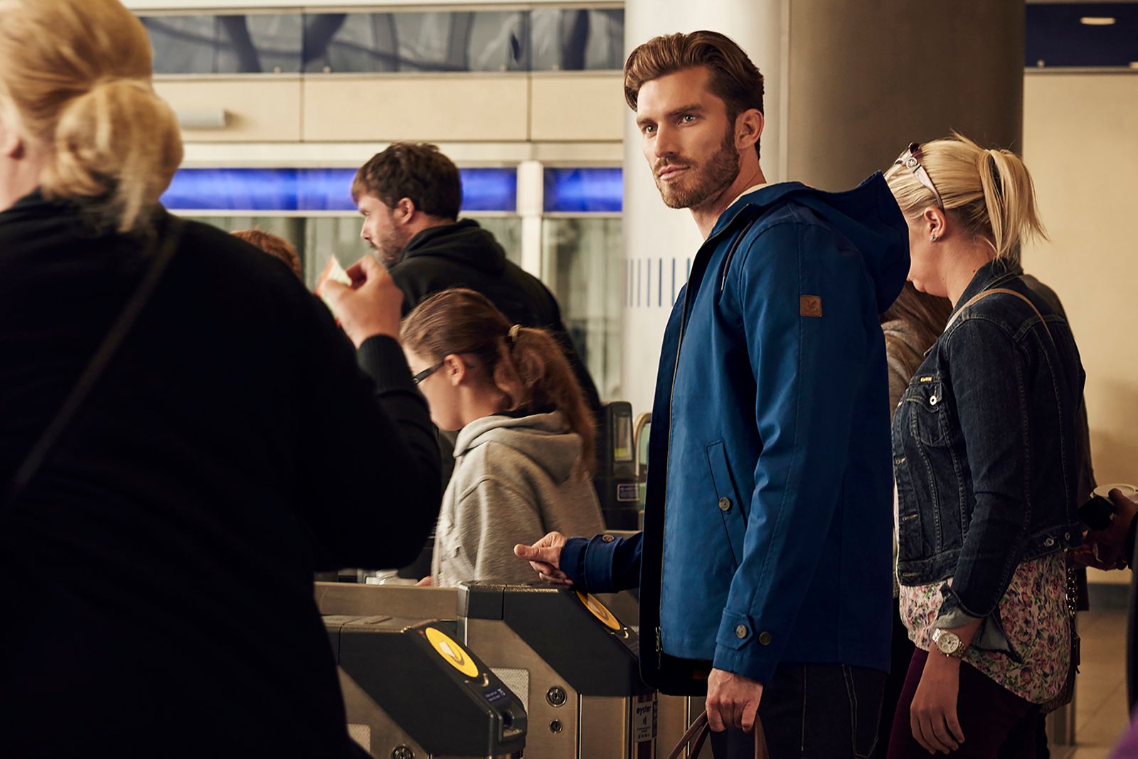 lyle scott unveils a contactless payment jacket in cahoots with barclays bpay image 2