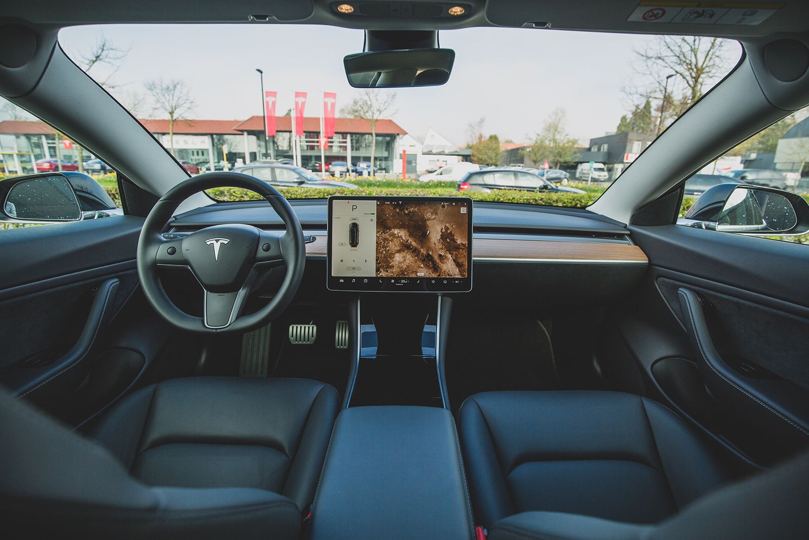 What is Tesla Autopilot and how does it work? photo 1