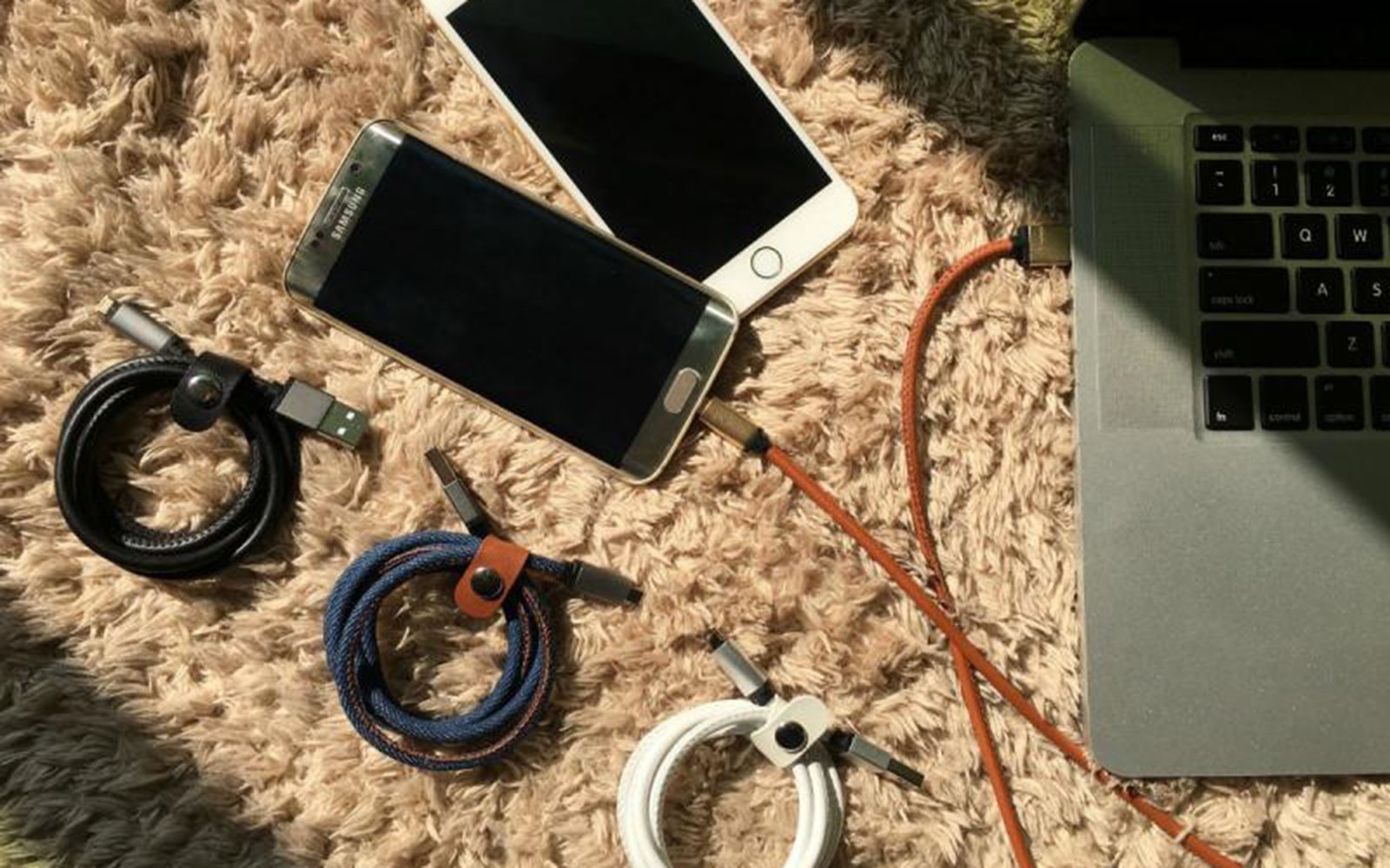 this magical cable charges both iphone and android with the same connector image 1