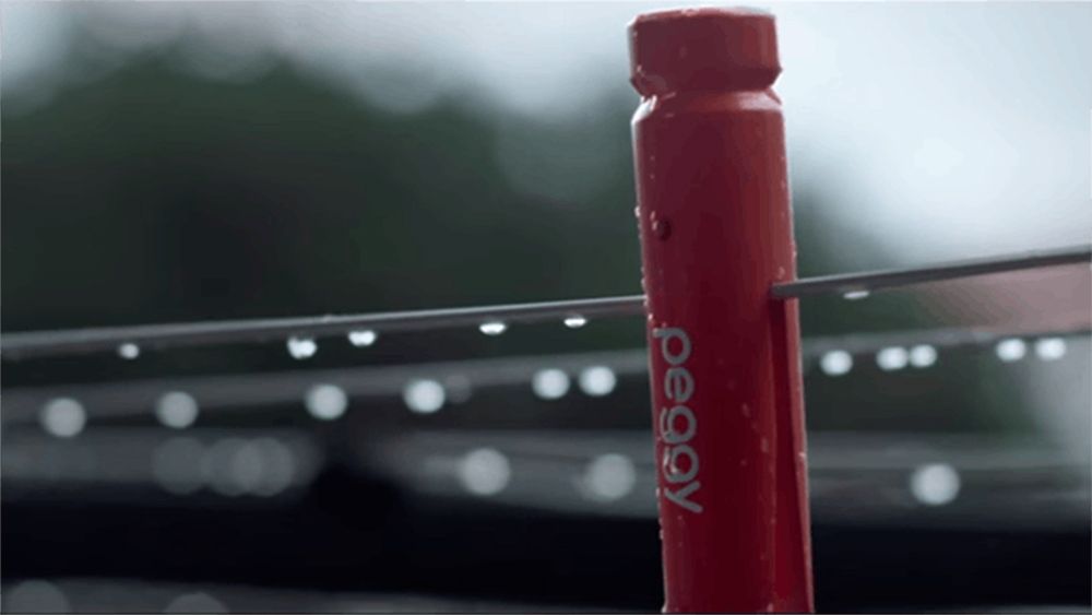 peggy smart clothes peg detects rain tells your phone so you can bring wash in image 1