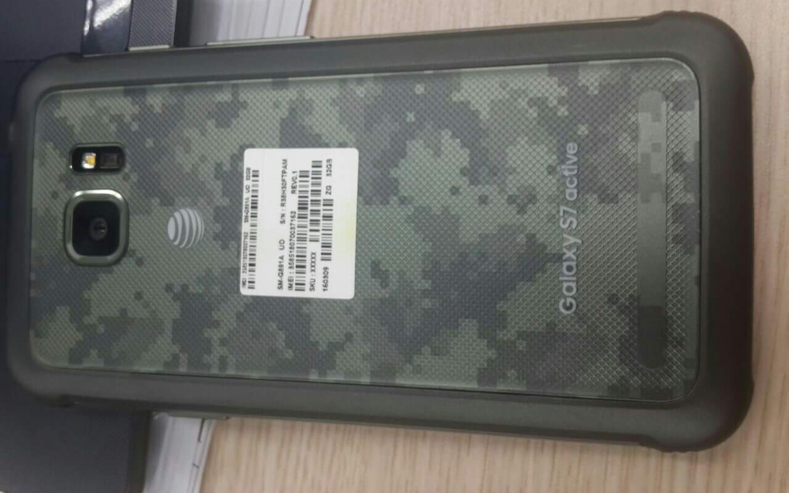 samsung galaxy s7 active tough phone is real shown off in pictures image 1