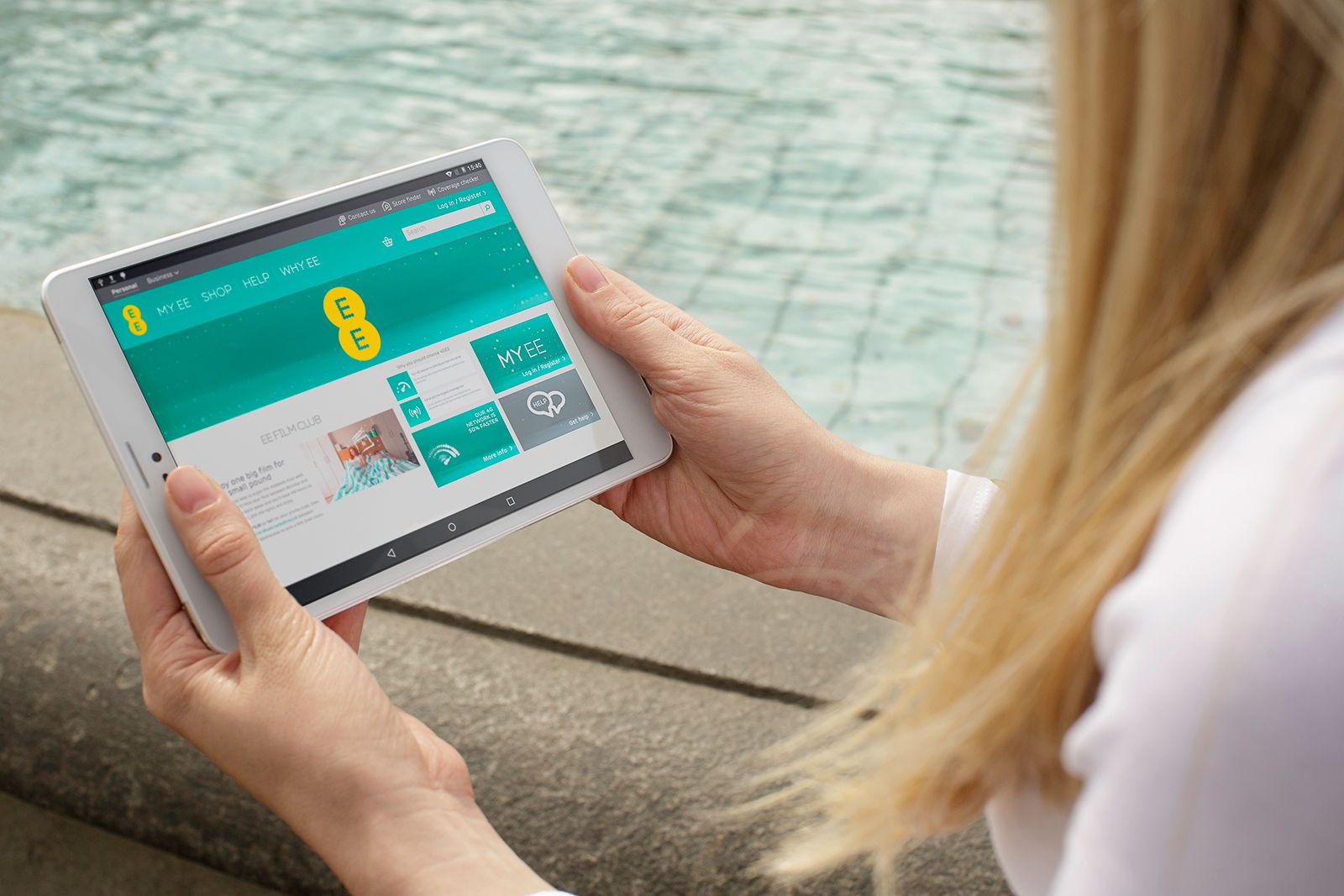 ee jay is a fun and budget friendly 4g tablet for summer travelling image 1