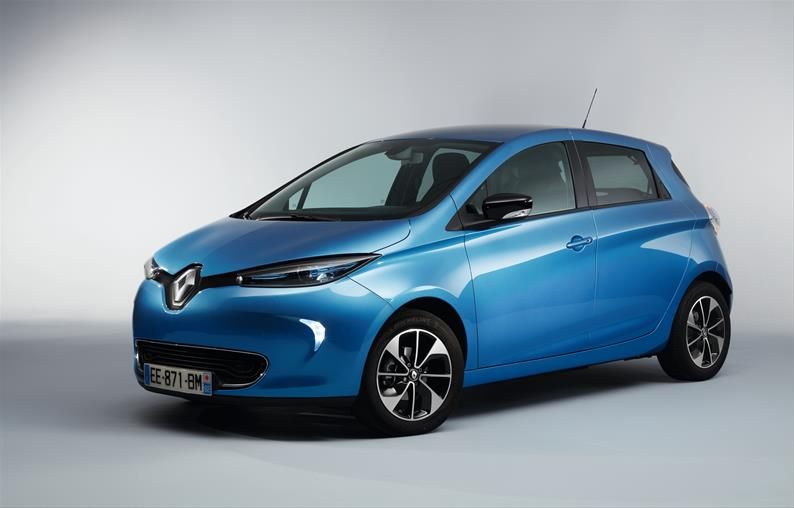 the renault zoe can now go 250 miles further than any other electric car image 1