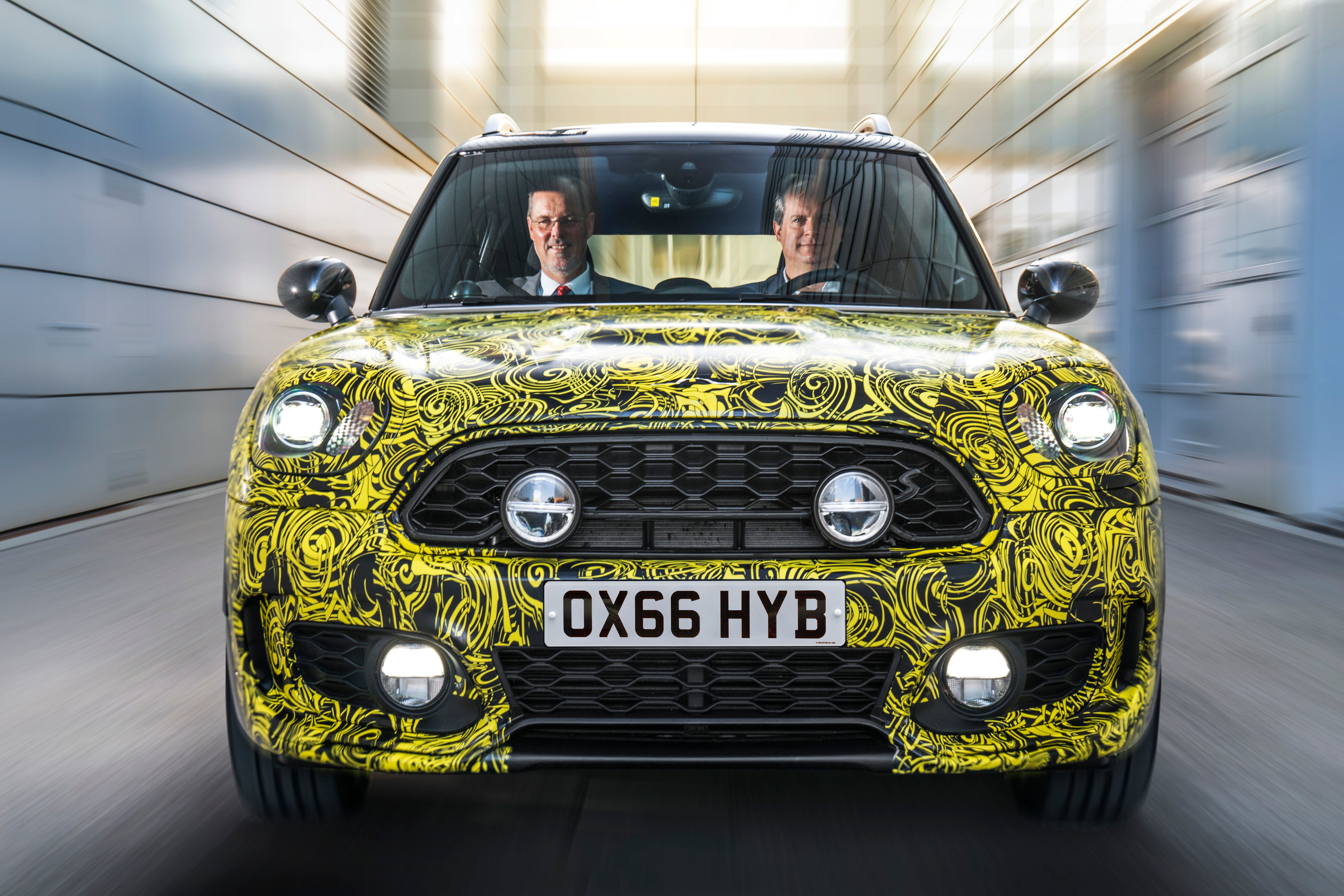 mini s hybrid test car offers a glimpse into an electric future image 1
