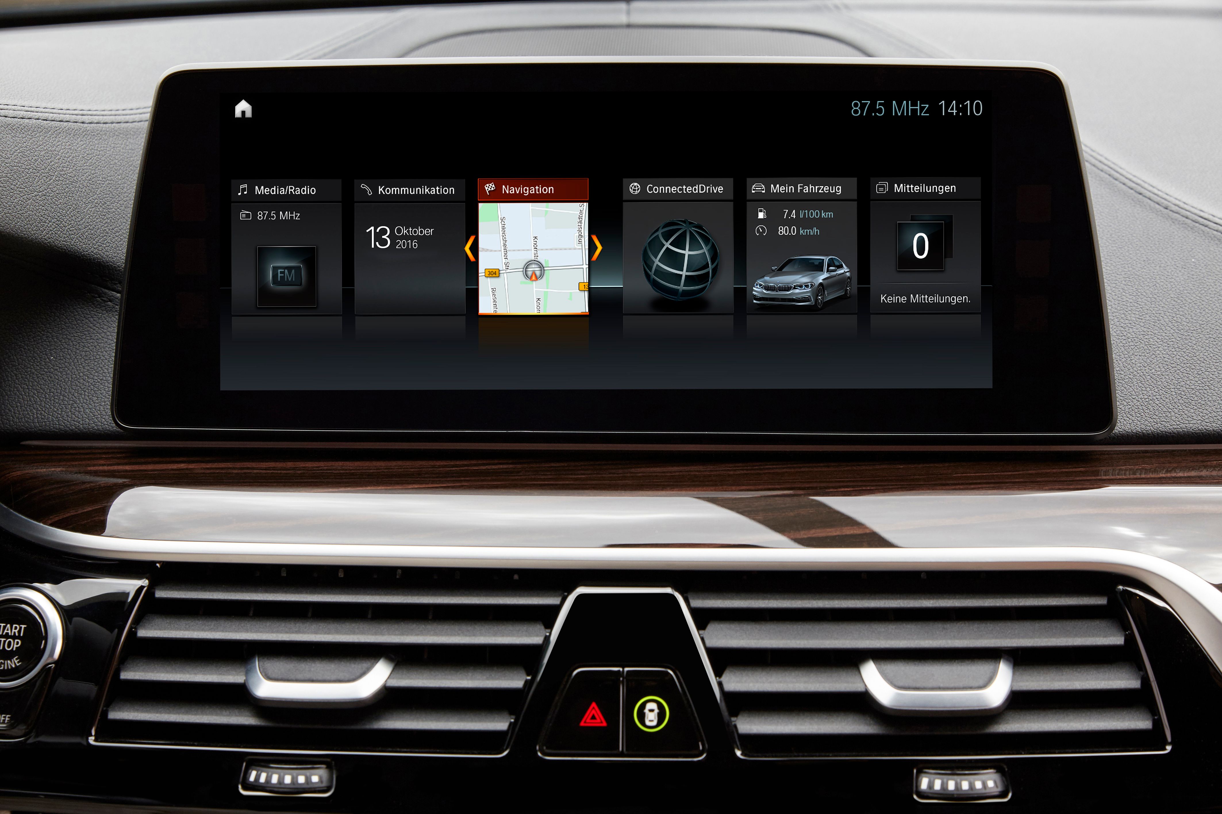 bmw s new 5 series does carplay without the wires image 1