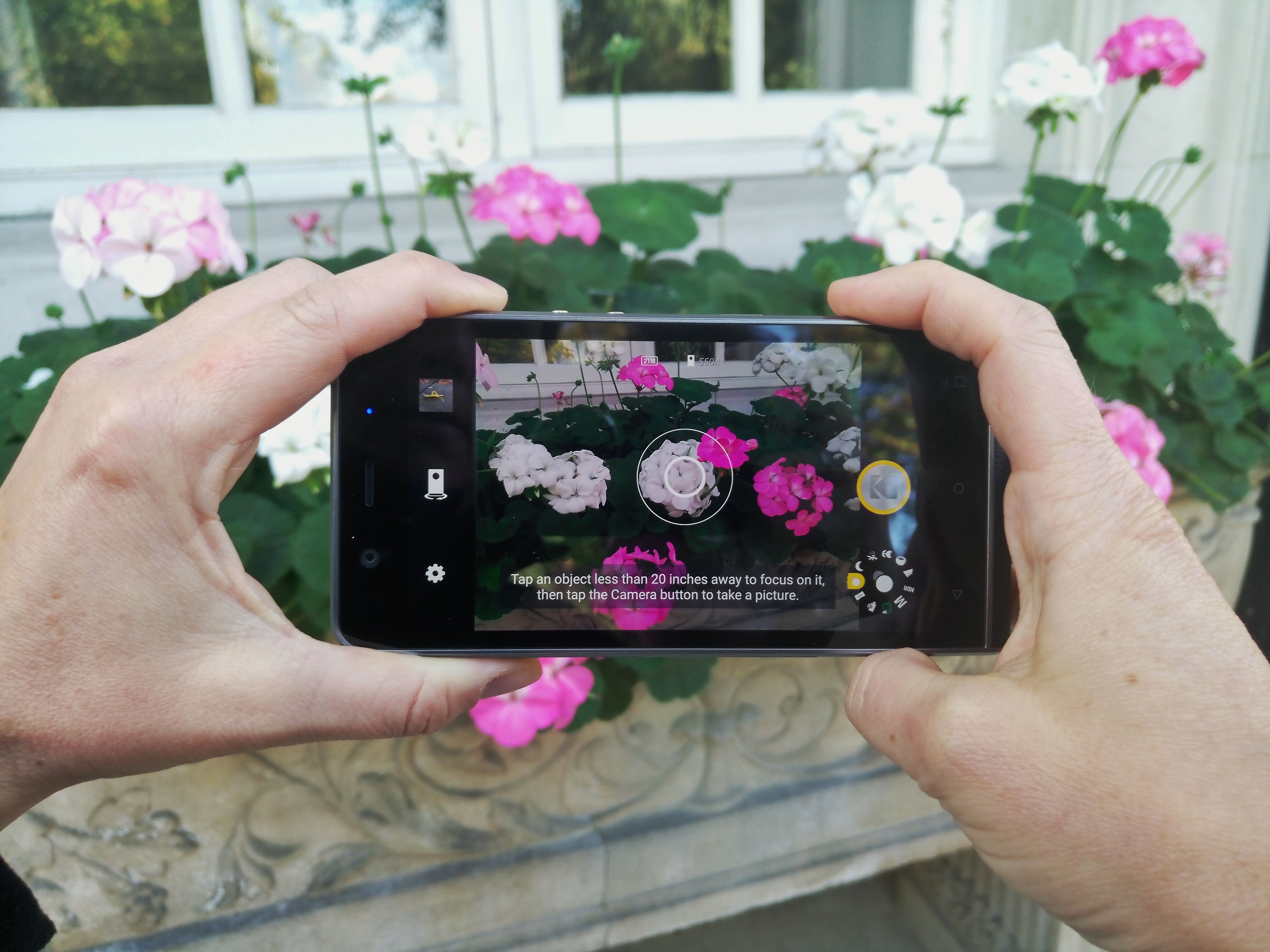 kodak ektra is a new android cameraphone aimed at photographers image 1