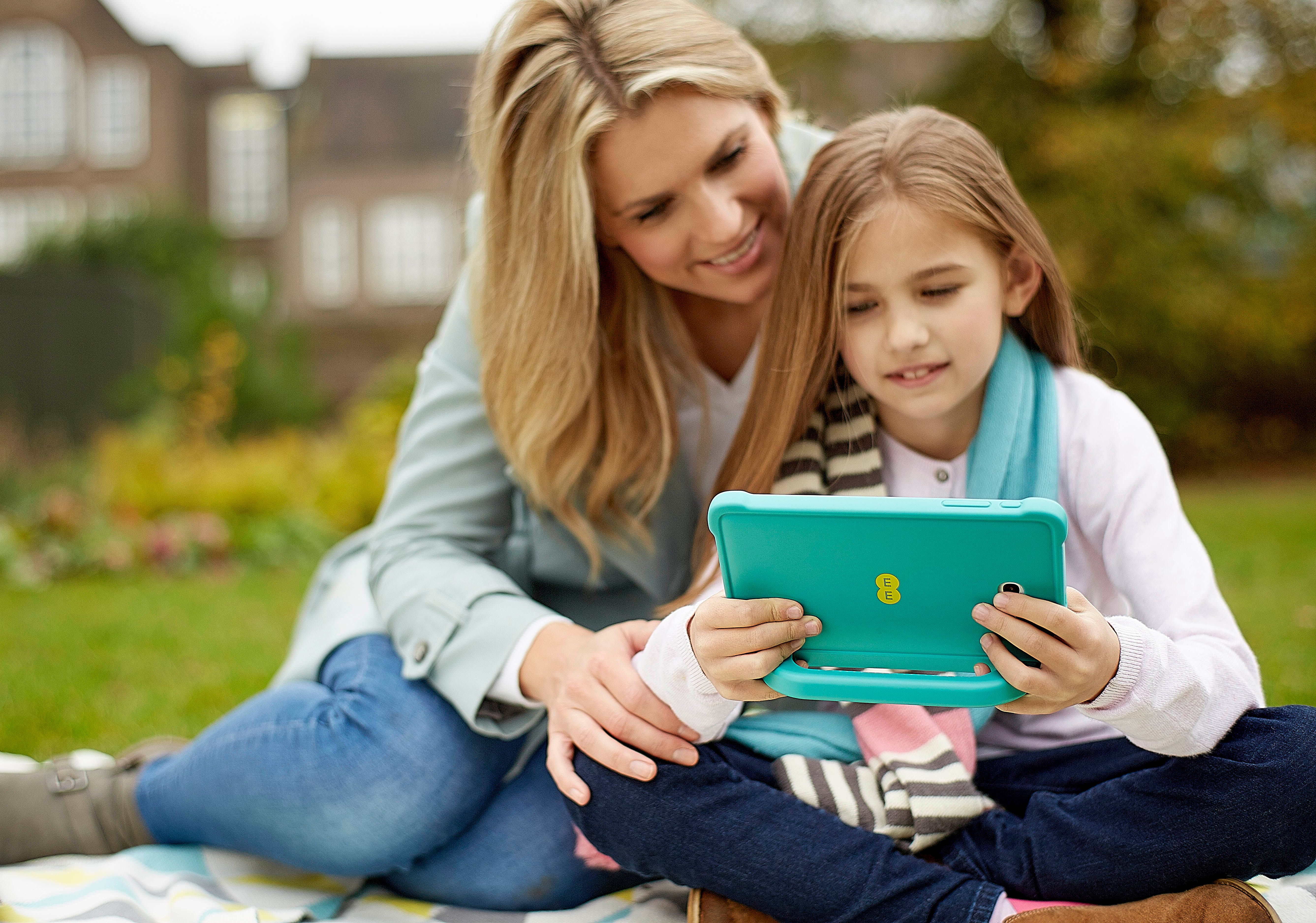 ee launches second gen robin tablet designed specifically for kids image 1