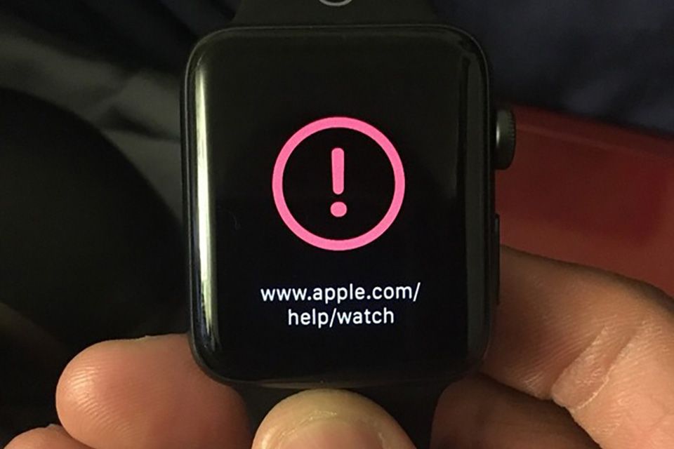 apple watch series 2 freezing problems make apple pull watchos update image 1