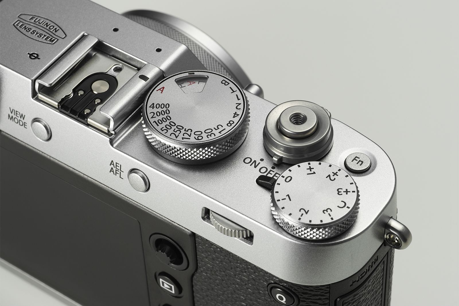 fujifilm x100f revealed the fixed lens compact king returns with a 1249 price tag image 5