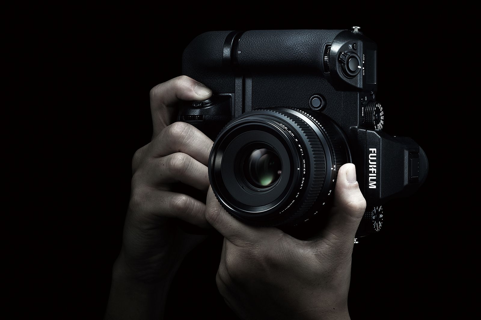 fujifilm gfx 50s release date price and full specification detailed image 1