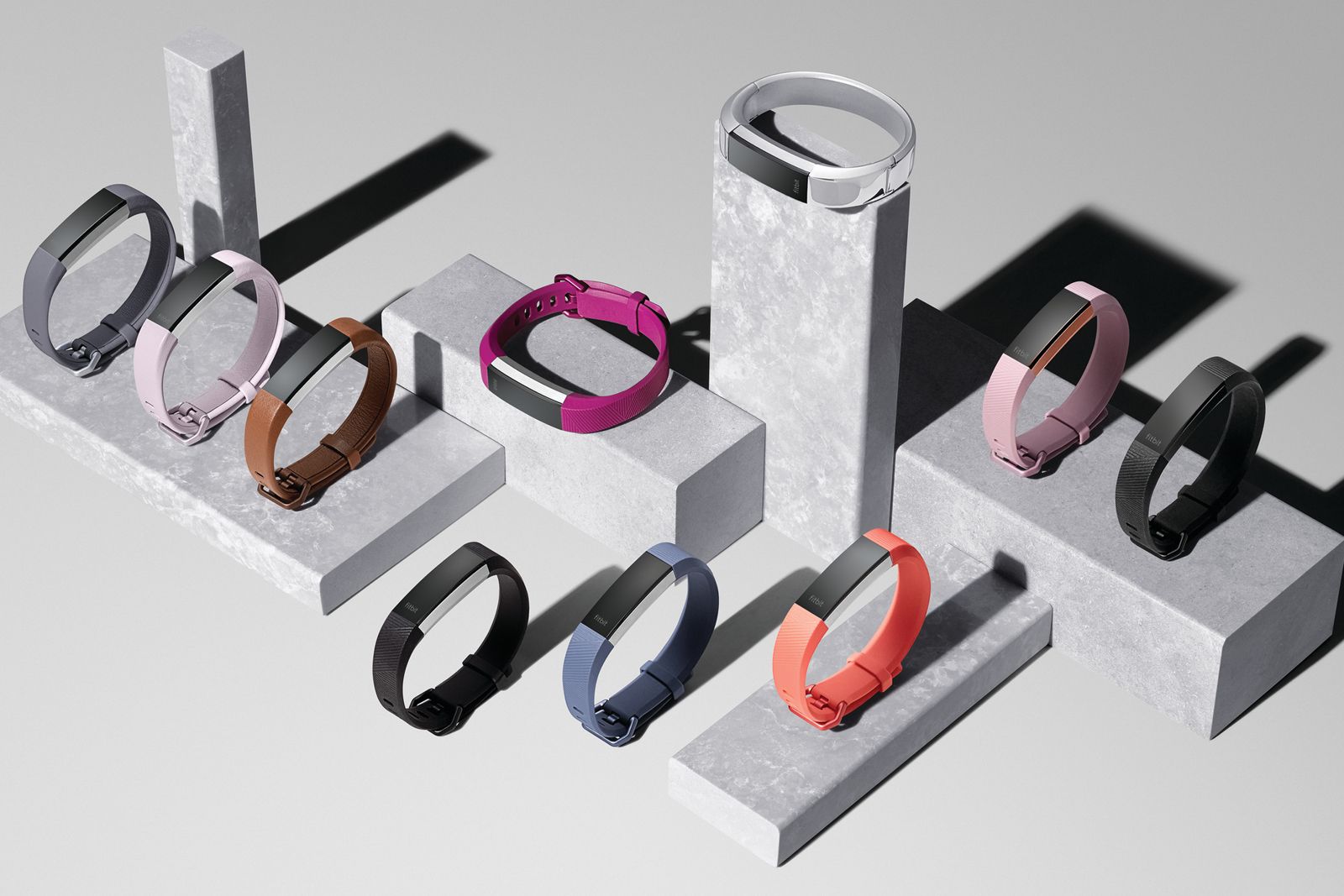 fitbit announces alta hr for heart rate tracking in slim stylish package image 1