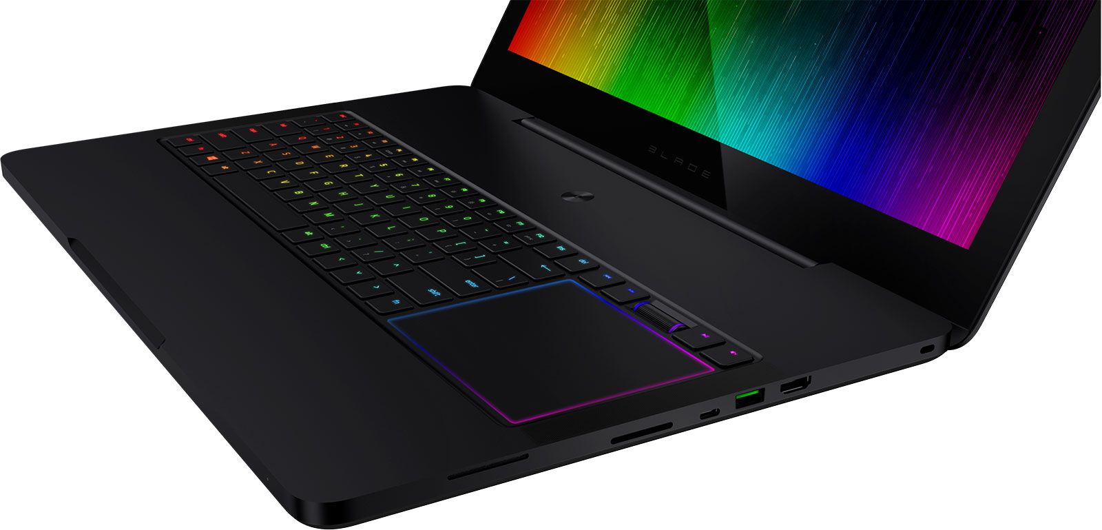 razer upgrades the blade pro laptop with thx certification and more powerful cpu image 2