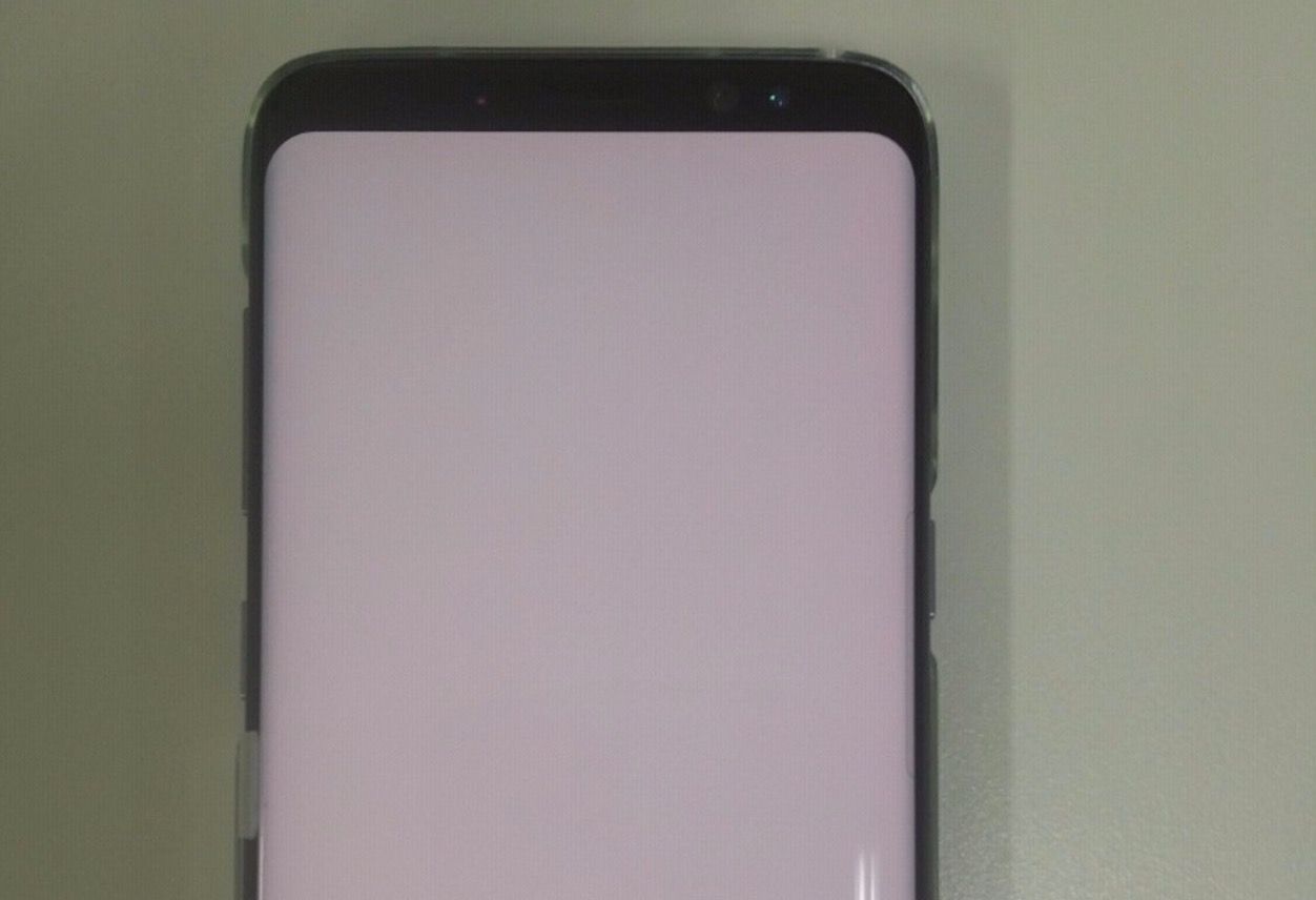 does the samsung galaxy s8 display have a noticeable red tint problem image 3