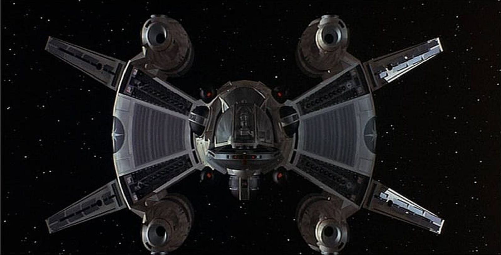 19 Best Movie And Tv Spaceships The Star Craft That Defined Our Childhood photo 3