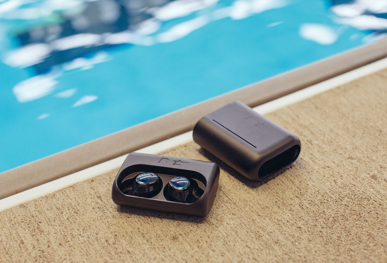 bragi dash pro wireless earbuds offer real time translation and more image 4