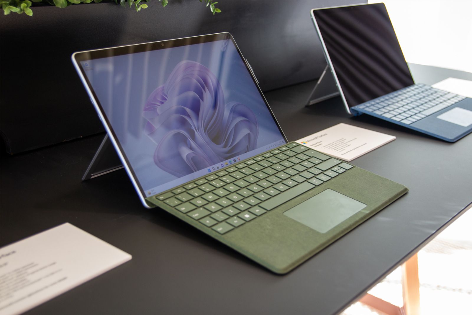 best surface device photo 16