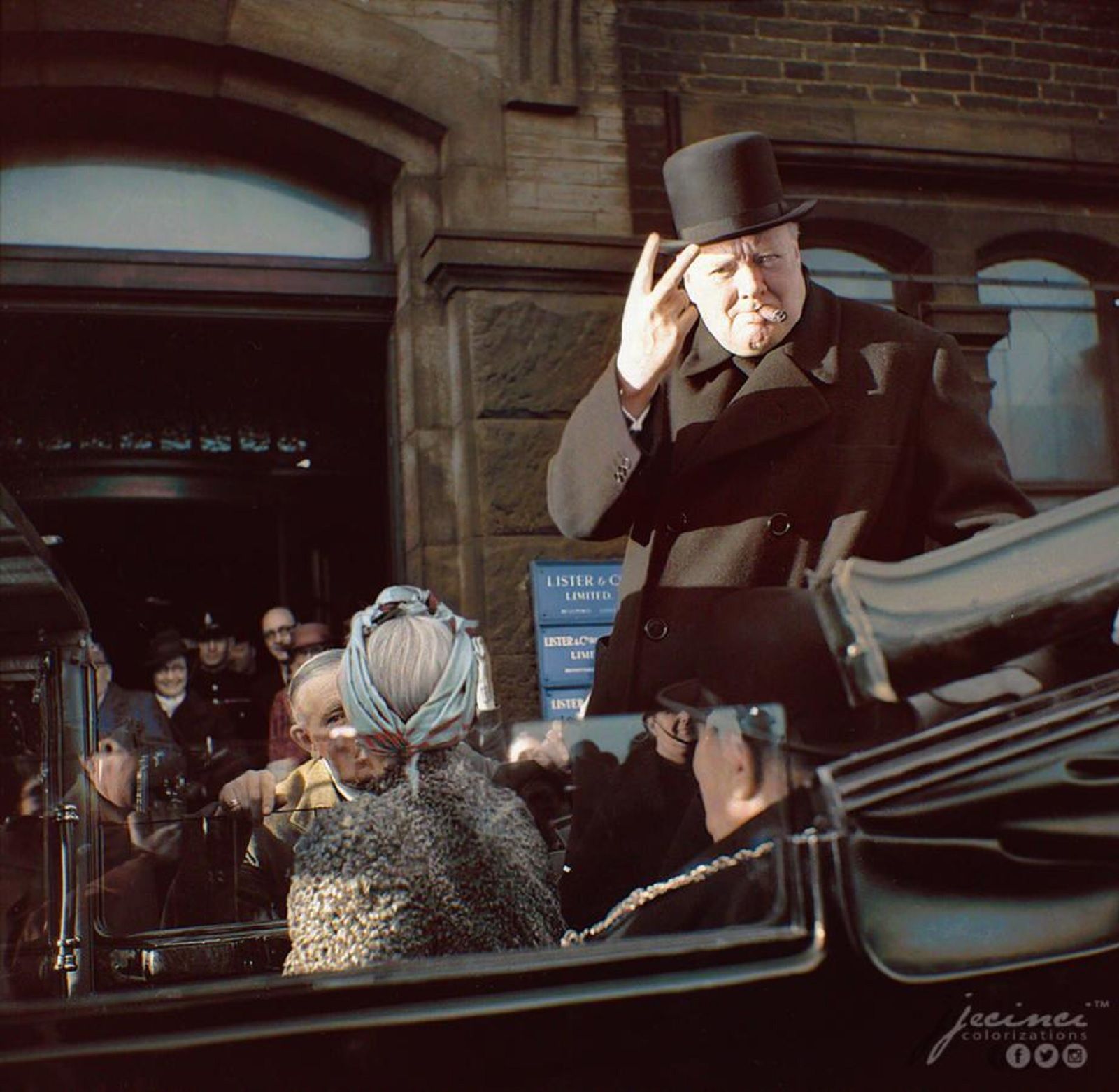 Colourised Photos From History image 3