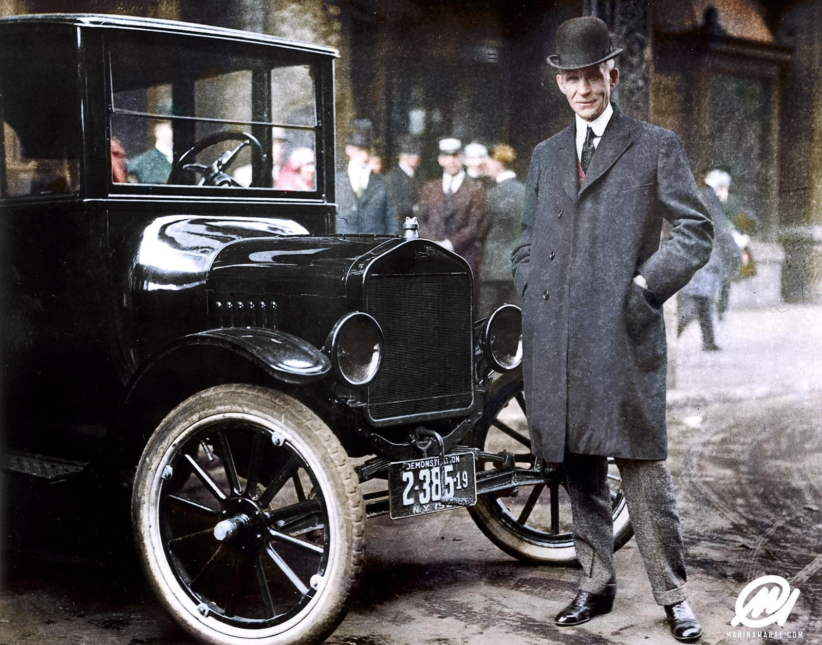 Colourised Photos From History image 5