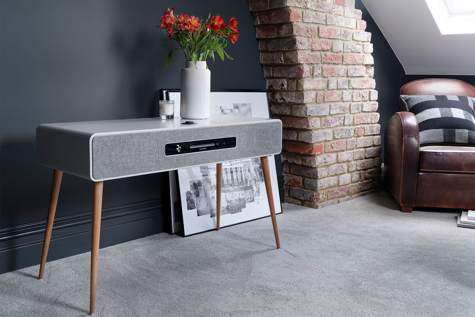 Ruark Audio R7 MKIII radiogram is all the music system you could ever need image 1