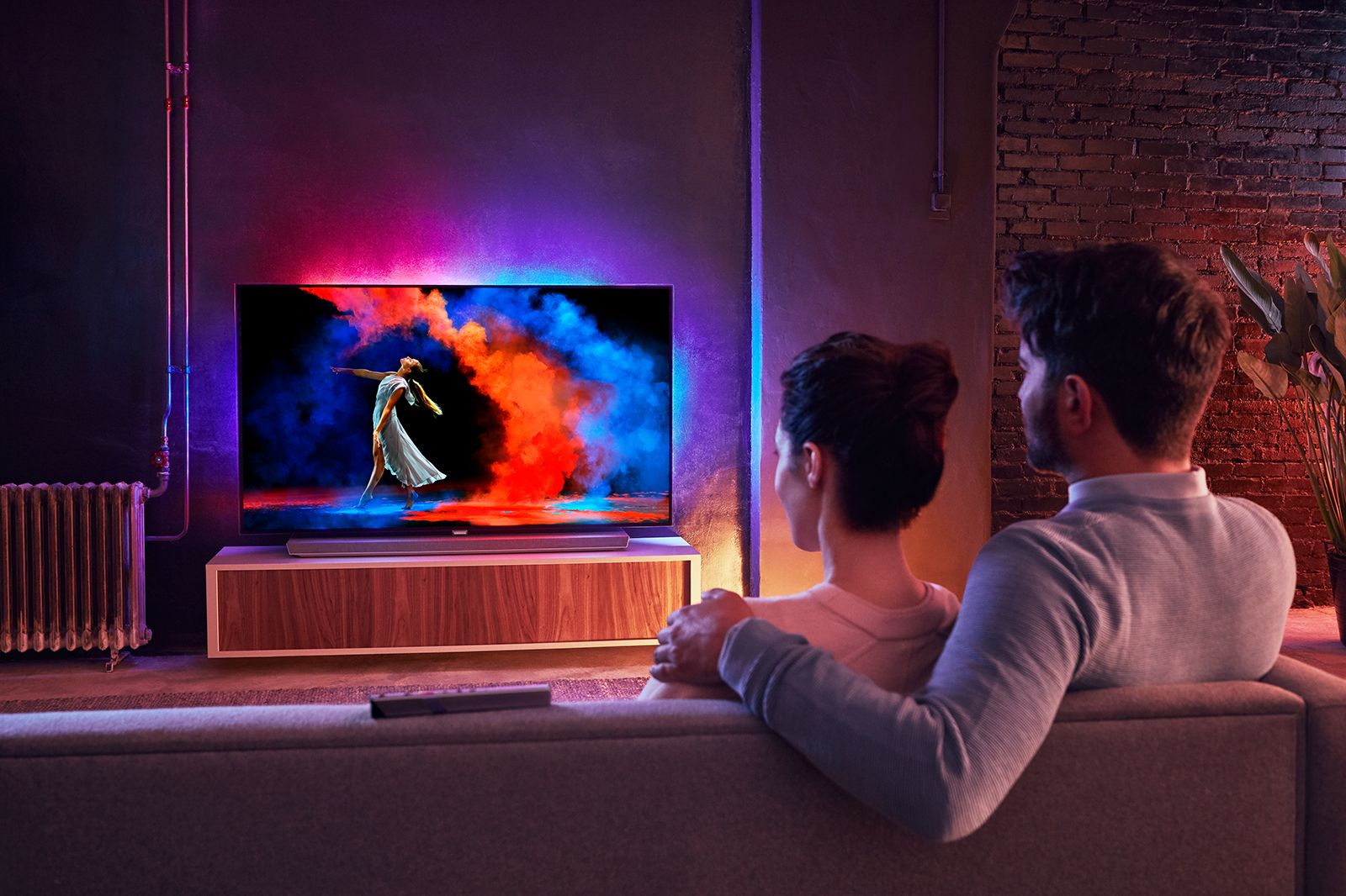 Why ambient light is key to your TV viewing experience image 1