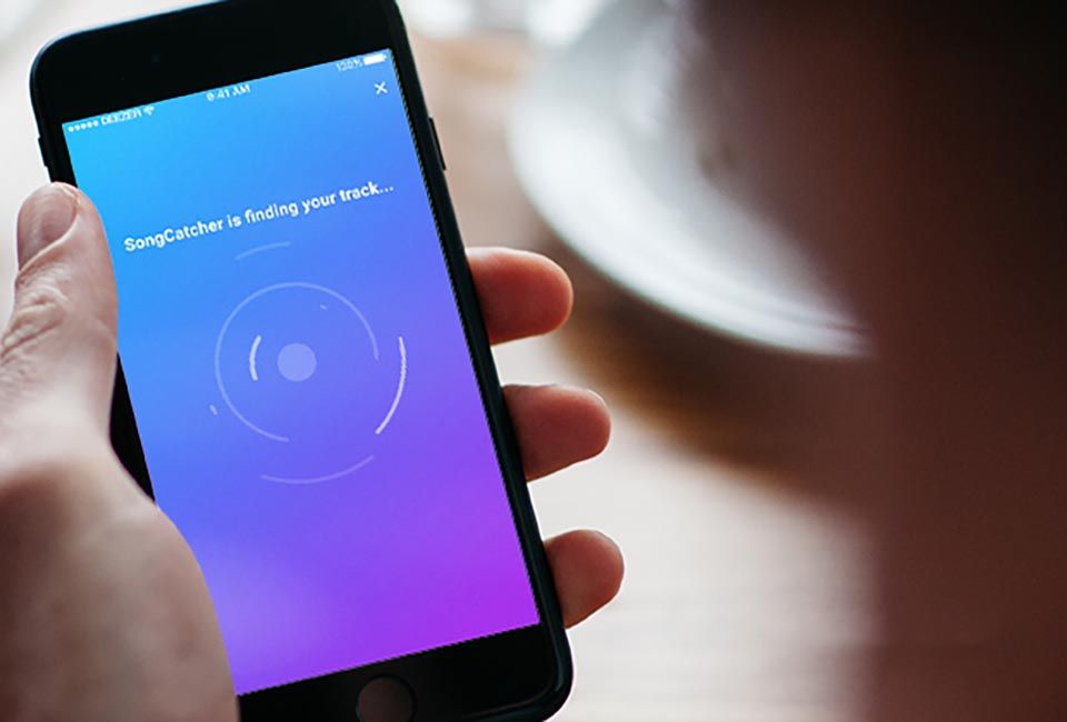 Deezer Songcatcher takes on Apples Shazam helps you find songs in-app image 1