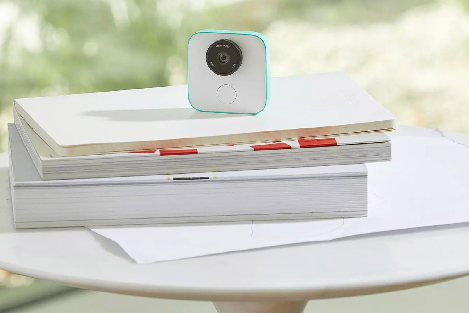 Google starts selling its Clips AI camera on Google Store sort of image 1