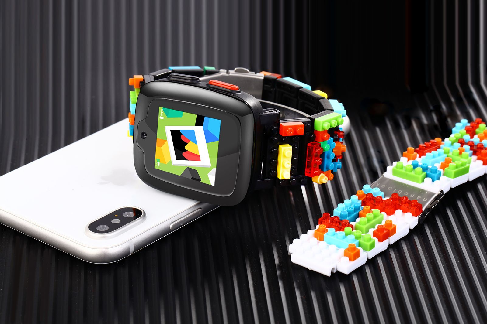 Omate X Nanoblock is a Lego-inspired smartwatch kids will really want image 1