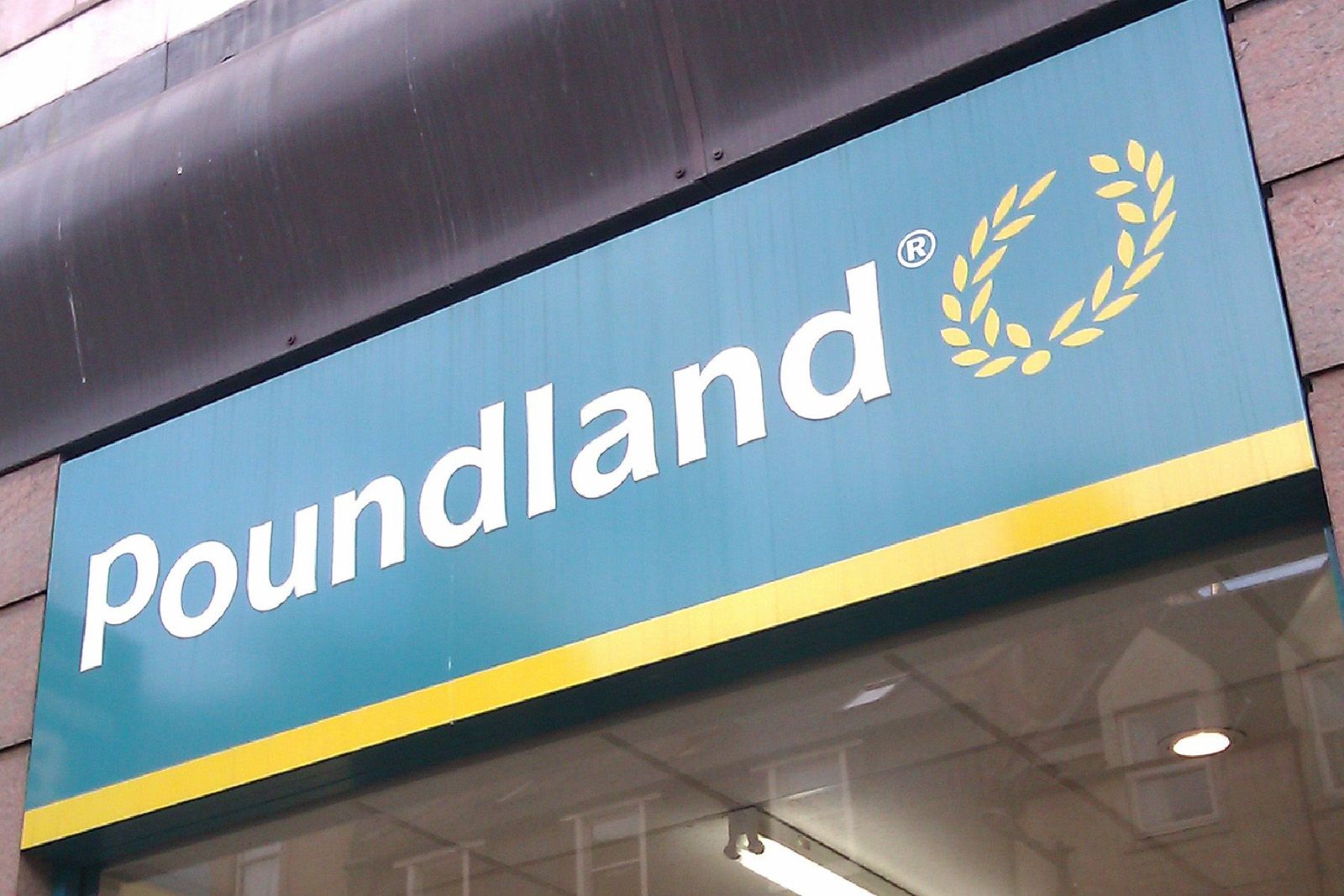 Poundland selling PS4 and Xbox One games for £5 image 1