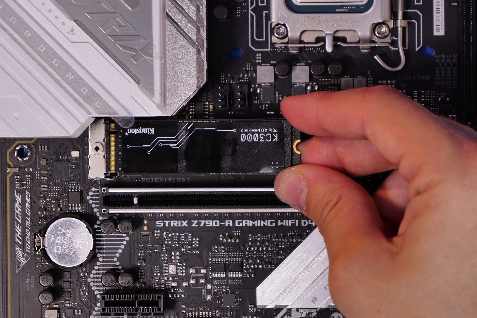 How to build and upgrade your own extreme gaming PC photo 15