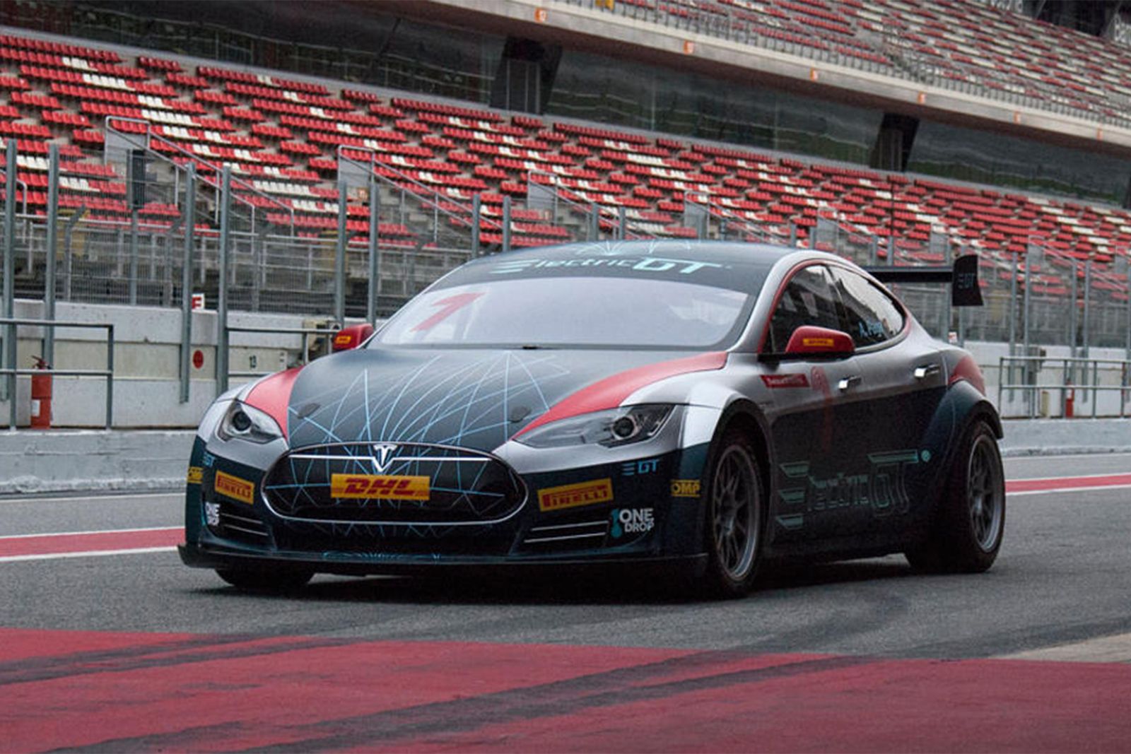 Souped-up Teslas to compete in Electric GT racing series beginning in November image 1