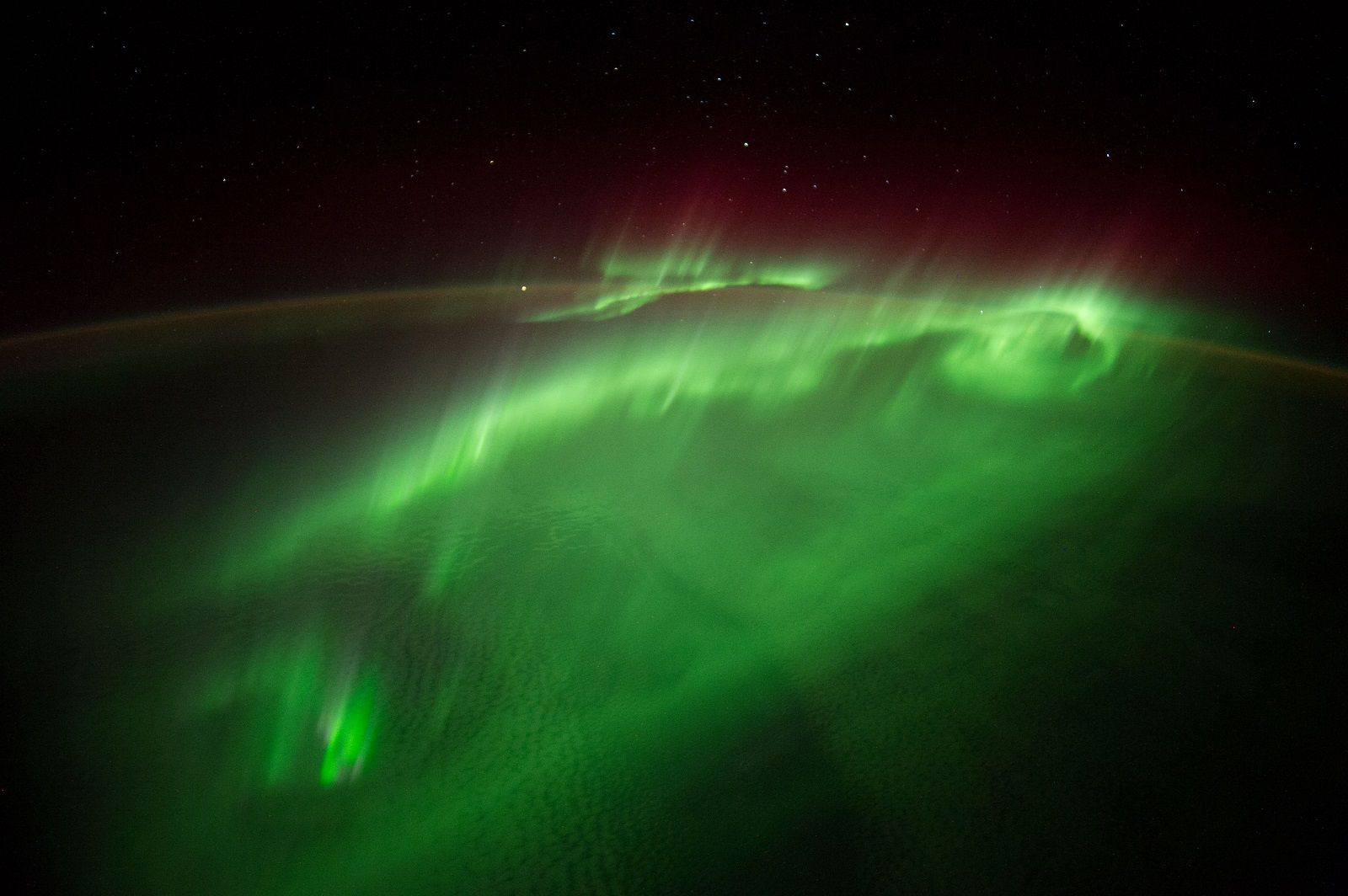 Amazing images from the International Space Station image 35