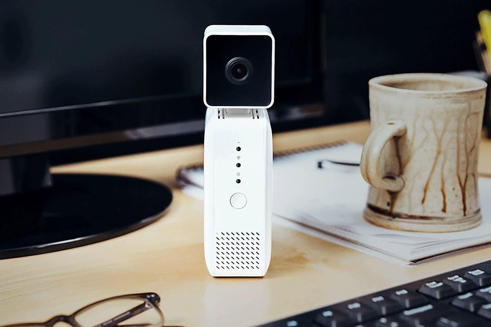 Amazon is selling a DeepLens AI camera but its not for everyone image 1