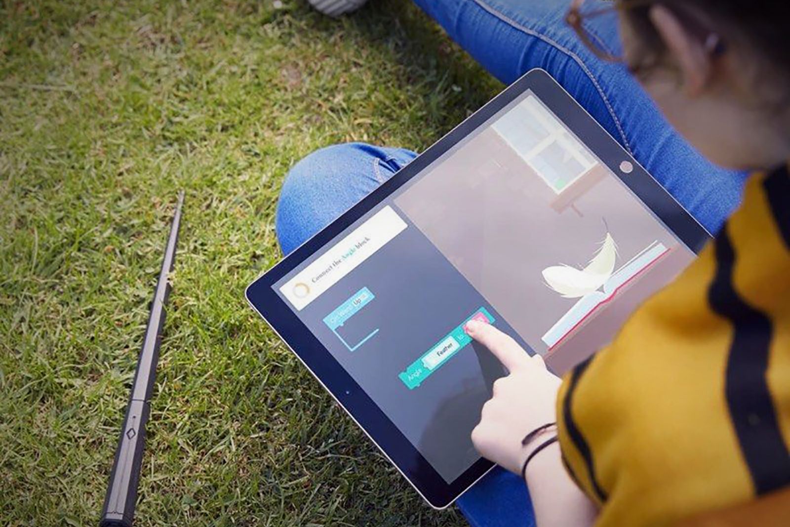 This Harry Potter kit lets your kid build a wand and learn coding image 1