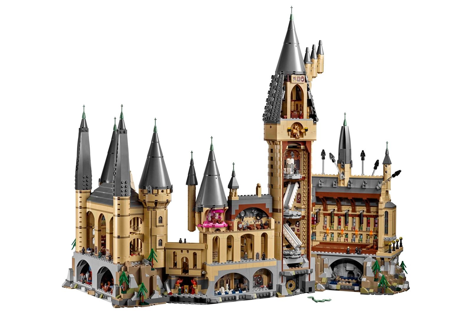 This insane 6000 piece Lego Harry Potter Hogwarts Castle can be yours from next month image 4