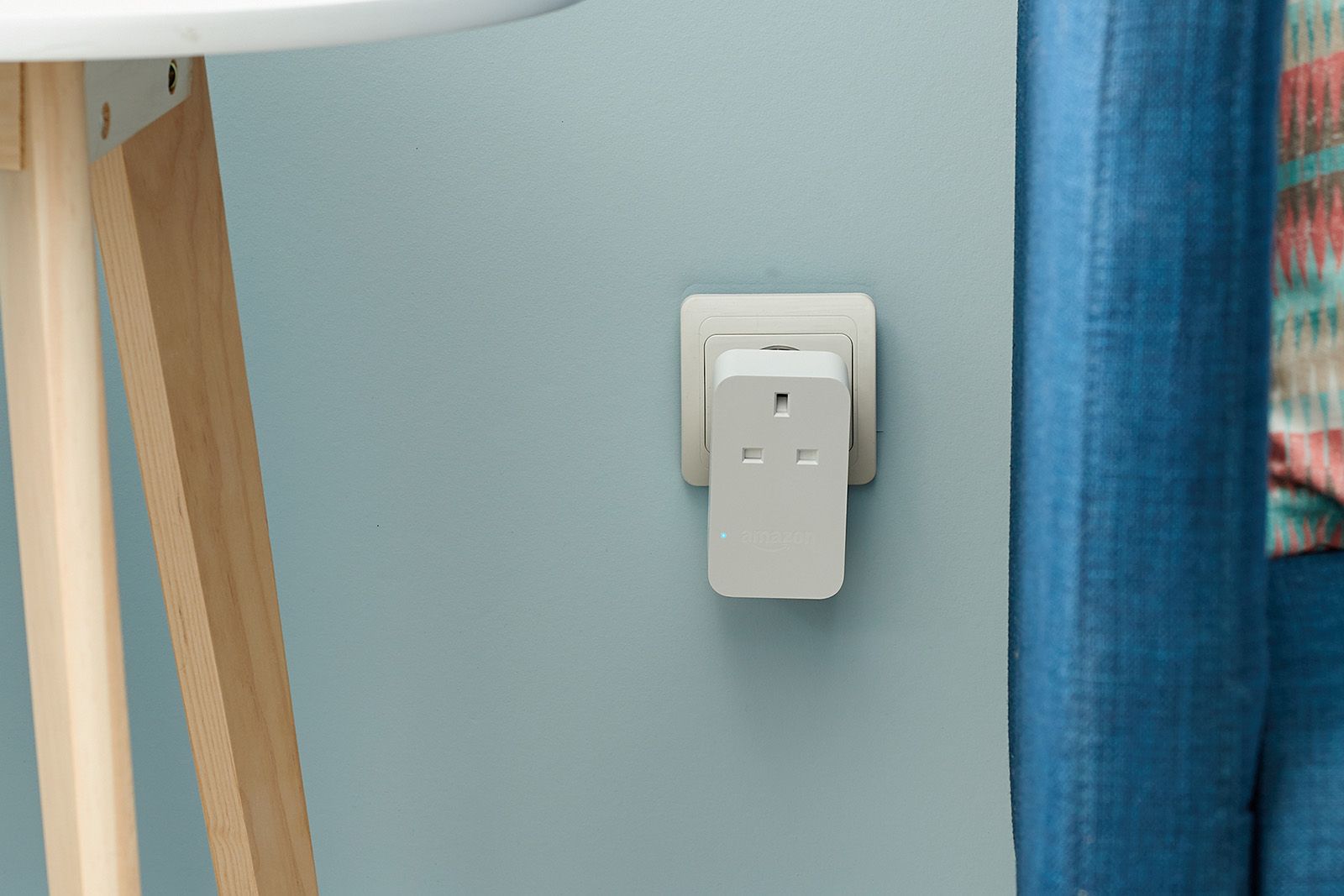 Amazon Smart Plug adds Alexa voice control to any electrical device image 1